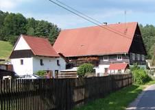 Domy na severnm konci vesnice