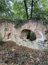 Torzo kaple sv.  Blaeje u Dobric.jpg