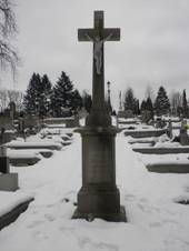 Michalkovice cemetery Lutheran cross.JPG