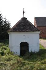 Arnoltice, kaplika (1).jpg