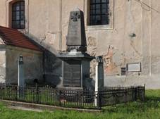 Doln Pertoltice, kostel (3).jpg