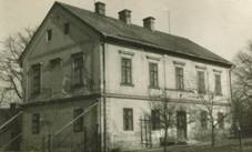 Star kola u evangelickho kostela kolem roku 1978