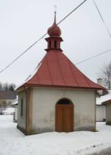 Center with of Chapel of Saint James in Jeen, Jihlava District.jpg
