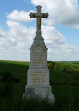 Macourov, krizek 01.jpg