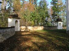 Plandry, chapel 3.jpg