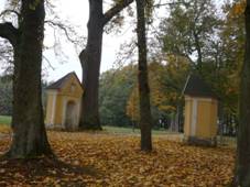 Kapliky na potku kov cesty.jpg