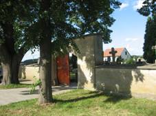 drec, vstup na hbitov.jpg