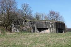 Kozmice, MO-S 32 (2015-04-14; 01).jpg