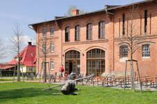 Albertovec by Raada.com