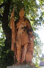 Socha sv. Florina Hlohovec.JPG