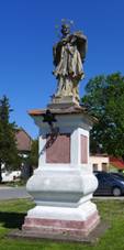 Podivn - socha sv. Jana Nepomuckho.jpg