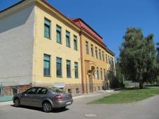 T�nec (BV), �kola.jpg
