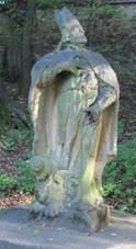 Vizovice, socha v zmeckm parku.jpg