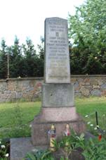 146 Bubovice nmst pomnk z 1.sv.vlky S.jpg