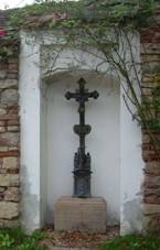 Kek ve vklenku v Hostimi u Berouna (Q66566678).jpg