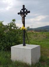 K u silnice ve Skuhrov (Q66564639).jpg