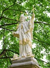 Statue Dorfplatz Grafenried Luina (Nemanice).jpg