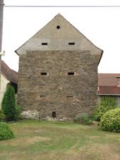 Mal Malahov, stodola.jpg