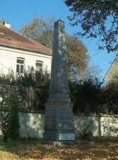 Pomnk padlm v Meclov (Q66055553).jpg