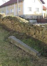 K u kostela ve Tebnicch (Q66056356).jpg