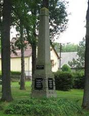 Pomnk padlm v Temenm (Q66055753).jpg