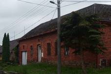 Lhota (PR), hlavn� ulice.JPG