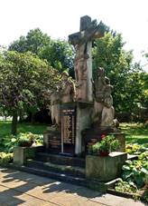 Opatovice (PR), pomnk.JPG