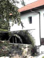 http://www.striteznl.cz/image.php?nid=6075&oid=917685&width=375&height=500