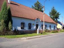 Velk jezd, lesn sprva