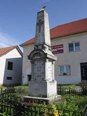 Bluina pomnk padlm 1922.jpg