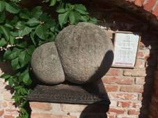 Hustopee, dm U Synk, socha kvasinky (1).jpg