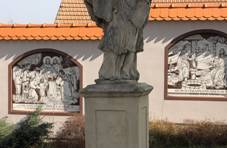 Kepice - socha sv Jana Nepomuckho.jpg