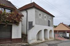 lisovna s vinnm sklepem