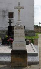 Nosislav - kostel sv. Jakuba Starho, hbitovn k.jpg