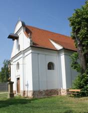 Popice chapel 03.JPG