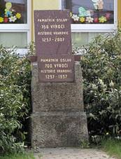 Vranovice (BV) - pomnk zaloen obce.jpg