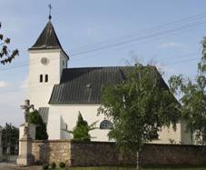 atany Kostel Nejsvtj Trojice 2.jpg