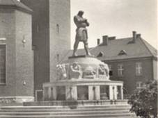 Kana na Hornm nmst v Jablonci na dobov fotografii.