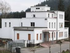 Ji�et�n pod Bukovou, DETOA-VillaSchowanek2.JPG