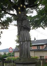 Jablonec nad Nisou, Rnovice, socha.JPG