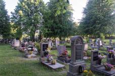 Kr�sn� (Jistebsko) 37 - h�bitov.jpg