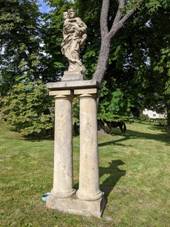 Kr�sn� (d��ve �umburk, Schumburg) - socha sv. Josefa.jpg