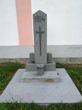 Pomnk padlm u kaple Nejsvtj Trojice ve Svoru.jpg