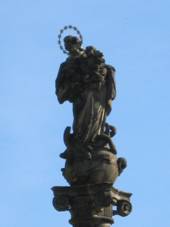 File:Sloup se sochou P. Marie (Msto Javornk), socha.JPG