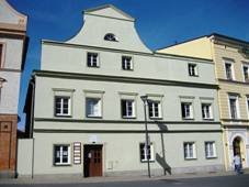 File:M욝ansk dm (Msto Javornk), 417.JPG