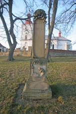 Hradko pomnk padlch.JPG