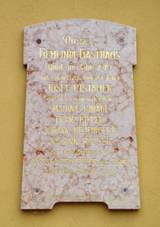 Hosov, pamtn deska 01.jpg