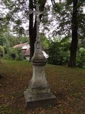 Jihlava - krucifix u kostela sv. Jana Ktitele (1).JPG