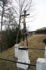 Wayside cross in V�ska, Kn�ice, Jihlava District.JPG