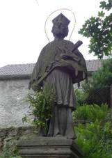 Luka nad Jihlavou Socha svatho Jana Nepomuckho.JPG
